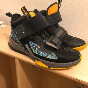 Lebrun soldier 13 basketball shoes Nike